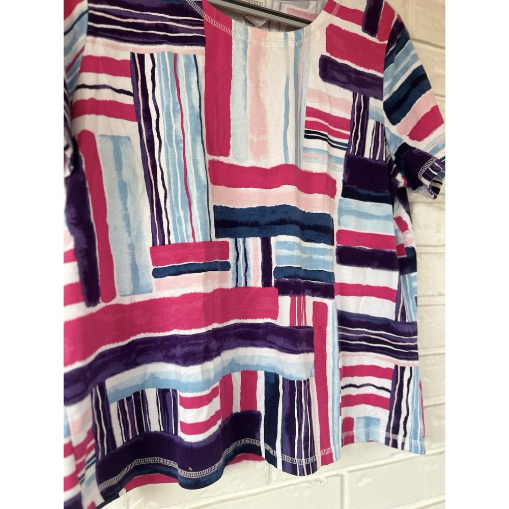 Weekends by Chico's Colorful Abstract Stripe Tee Womens Size 2 Artsy Modern - Picture 10 of 10
